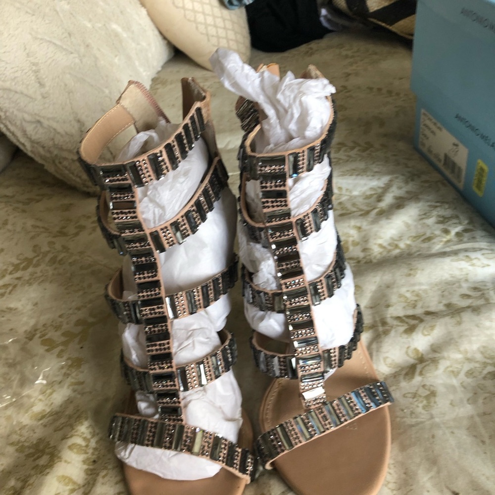 Shoes - Picture 3 of 5